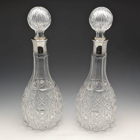 英國復古切割玻璃銀盤裝飾醒酒器一對